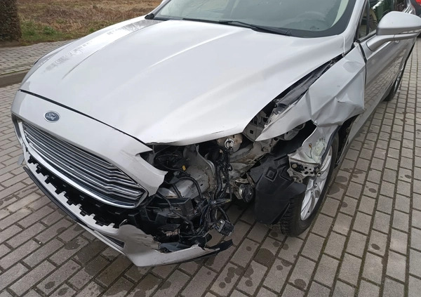 Ford Mondeo cena 28900 przebieg: 140000, rok produkcji 2018 z Nysa małe 667